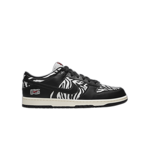 나이키 x 쿼터스낵스 SB 덩크 로우 지브라 케이크