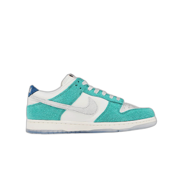 나이키 x 카시나 덩크 로우 로드 사인 카시나