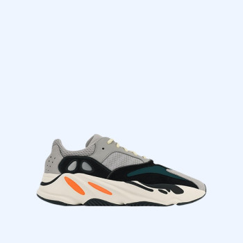 아디다스 이지 부스트 700 웨이브 러너