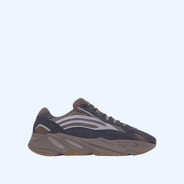 아디다스 이지 부스트 700 V2 모브