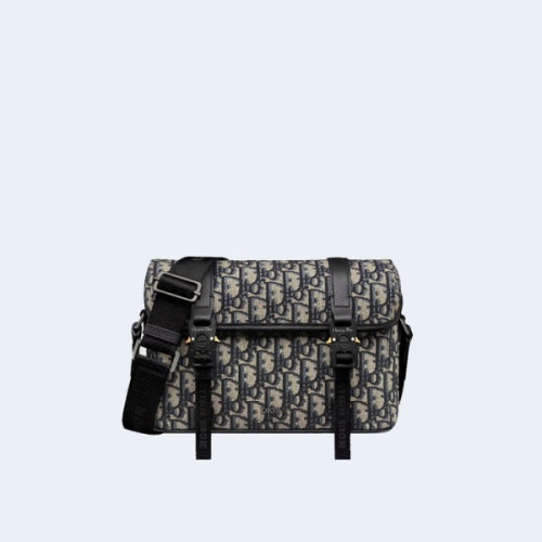 디올 Hit the Road 플랩 스트랩백 베이지