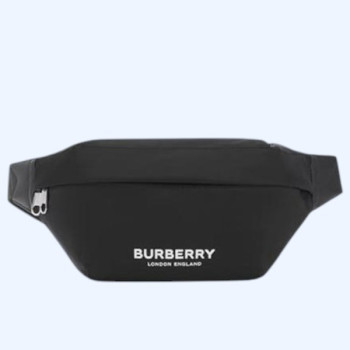 버버리 로고 프린트 나일론 소니백