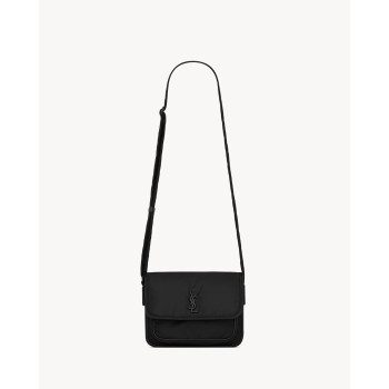 나일론 소재의 NIKI 스몰 메신저 백