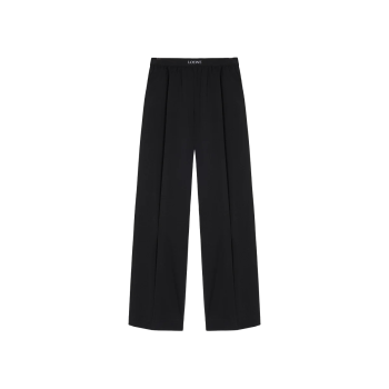 트라우저즈 인 월