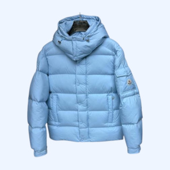 몽클레어 매트 마야 숏 스카이 패딩