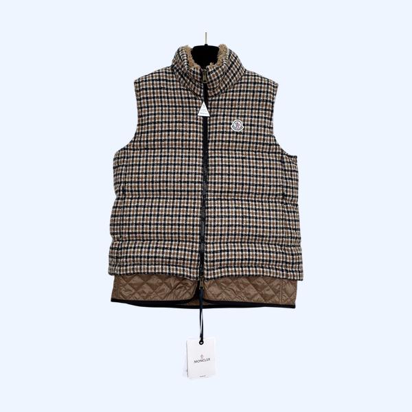 몽클레어 스탠드업 다운 베스트