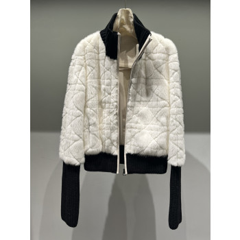 디올 화이트 밍크 집업 니트