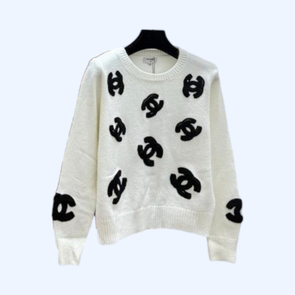 샤넬 문자자수 라운드넥 니트