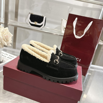 구찌 호스빗 양털 안감로퍼