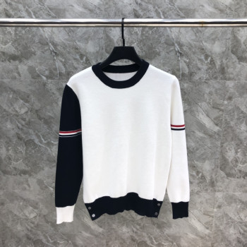 TB 크루넥 스웨터