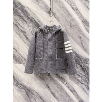 TB 패턴 지퍼 재킷