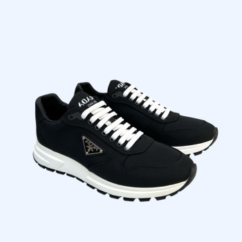 프라다 레이스업 스니커즈