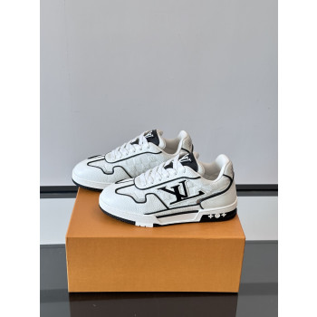 LV 레터링로고 스니커즈