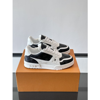 LV 트레이너 스니커즈