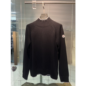 몽클레어 마스크드 터틀넥 니트