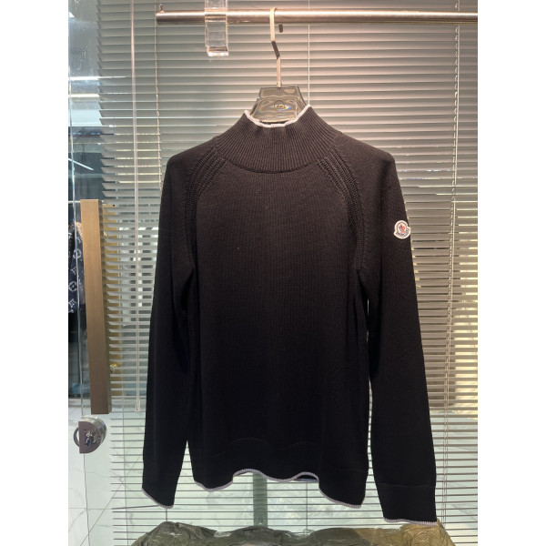 몽클레어 마스크드 터틀넥 니트