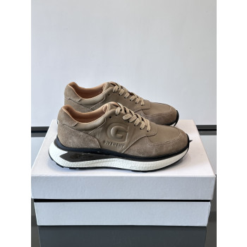 지방시 스웨이드 스니커즈