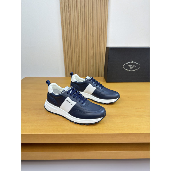 프라다 캐주얼 스니커즈