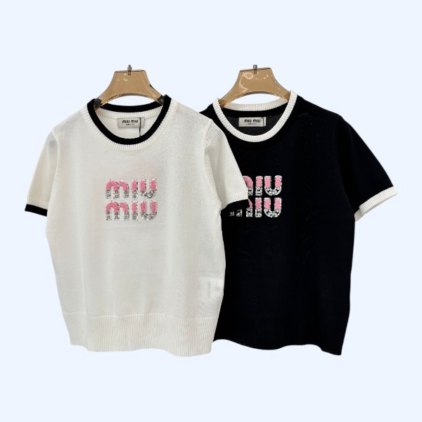 미우미우  라운드넥 레터로고 니트