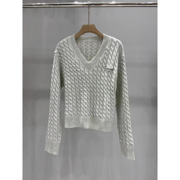 미우미우 브이넥 트위스트 니트 스웨터
