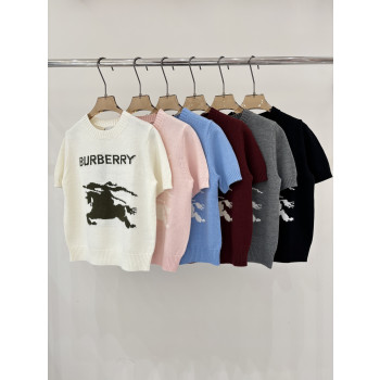 버버리 라운드넥 레터로고 니트