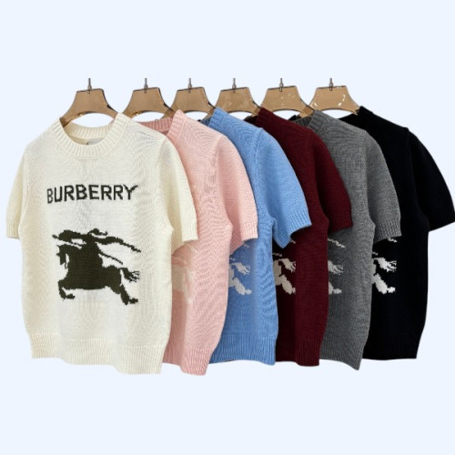 버버리 라운드넥 레터로고 니트
