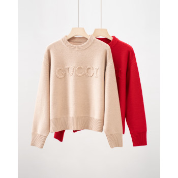 구찌 라운드넥 니트