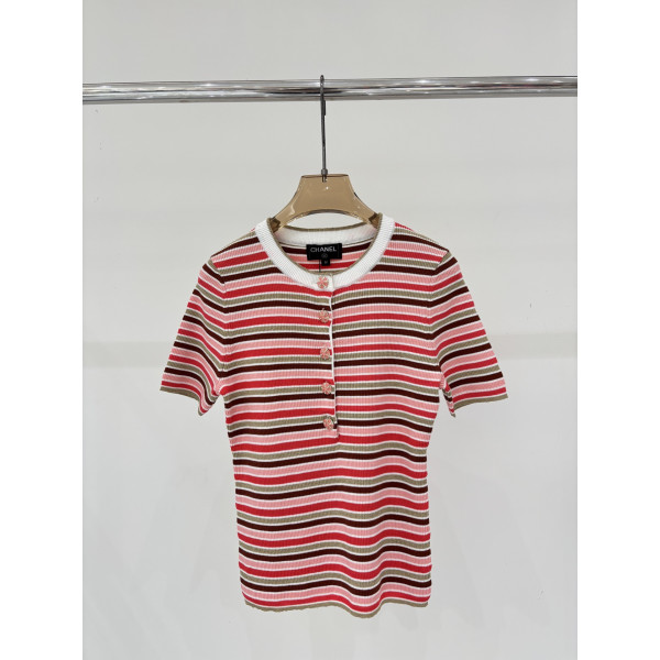 샤넬 라운드넥 슬림핏 니트