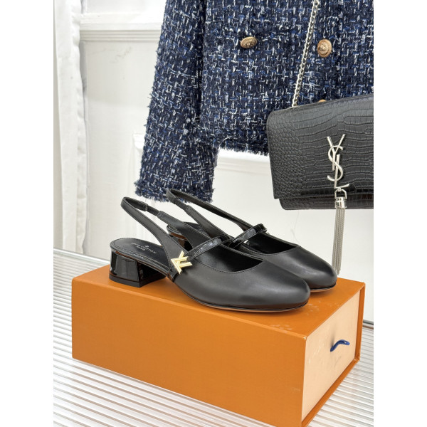 LV 클래식 펌프스