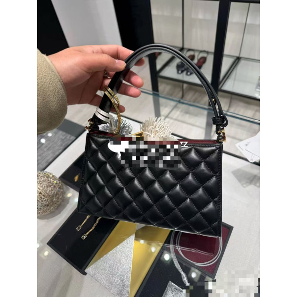 샤넬 브릴리 언트 핸드백