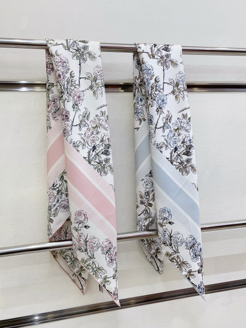 디올 실크 스카프