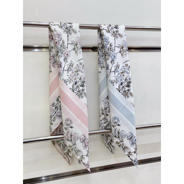 디올 실크 스카프