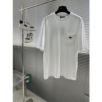 프라다 포켓 트라이앵글 반팔