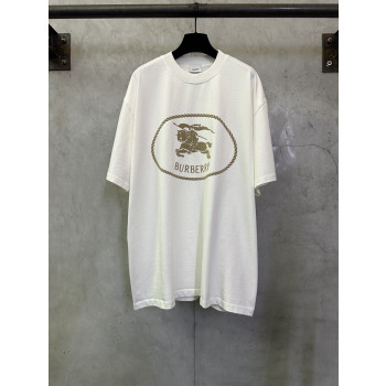 버버리 워호스 로고 폼프린트 반팔티셔츠