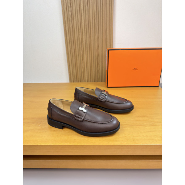 에르메스 잠금 장식 구두