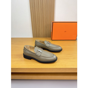 에르메스 잠금 장식 구두