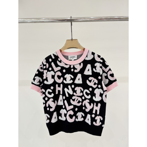 샤넬 라운드넥 레터로고 자카드폴 니트