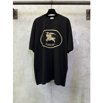 버버리 워호스 로고 폼프린트 반팔티셔츠