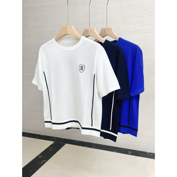 BC 자수 배지니트 스웨터