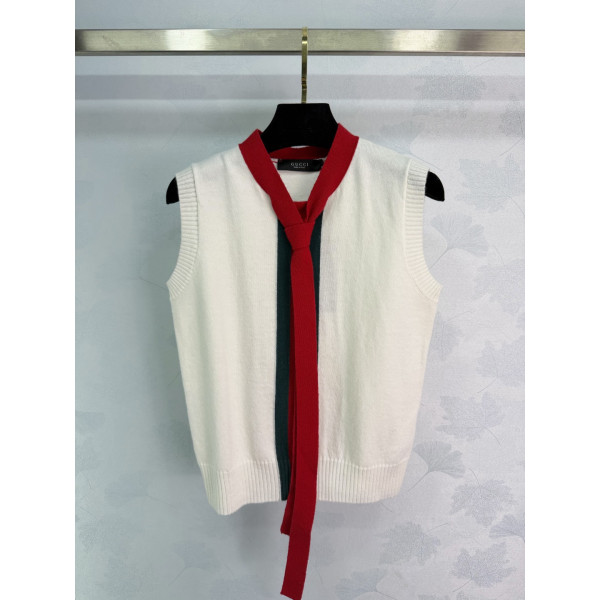 구찌 화이트 니트 베스트