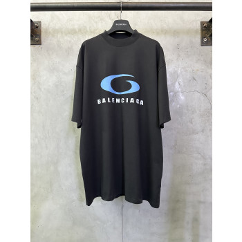 발렌시아가 런웨이 로고 프린트 반팔티셔츠