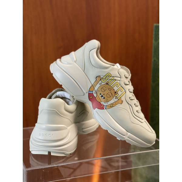 구찌 GG 라이톤 스니커즈
