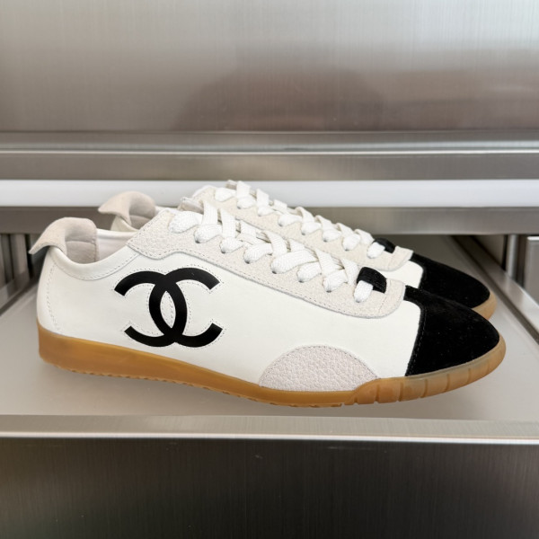 샤넬 팬더 컬러 트레이닝 스니커즈