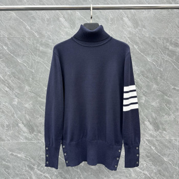 TB 클래식 터틀넥 스웨터