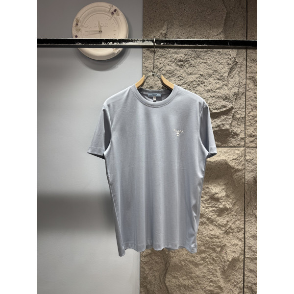 프라다 라벨로고 프린트 반팔 티셔츠