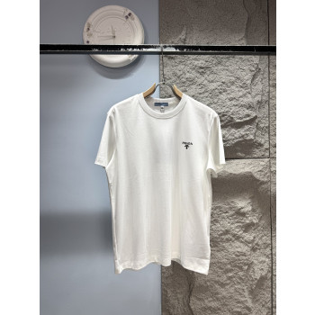 프라다 라벨로고 프린트 반팔 티셔츠