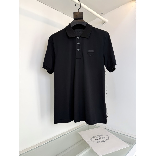 프라다 라펠 반팔 폴로셔츠