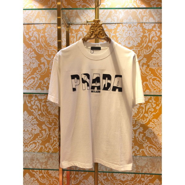 프라다 레터링자수 반팔 티셔츠