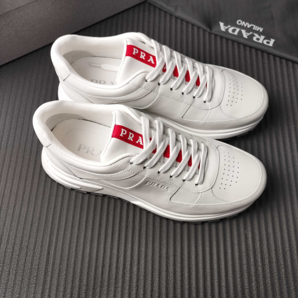 프라다 플렉스 스니커즈