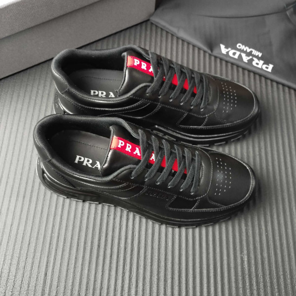 프라다 플렉스 스니커즈